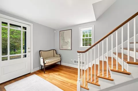 Entry Way - 35 Arthur Ave, Marblehead, MA 01945 photo 1 of 2