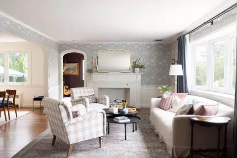 154 Bellingham Rd, Brookline, MA 02467