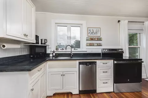 Kitchen - 75 Perkins Ave, Hamilton, MA 01982 photo 3 of 3