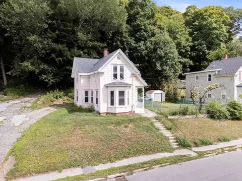 184 Groveland St, Haverhill, MA 01830