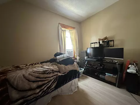 Bedroom - 173-175 Johnson St, Springfield, MA 01108 photo 2 of 5