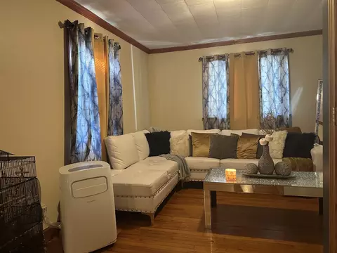 Living - 173-175 Johnson St, Springfield, MA 01108 photo 2 of 4
