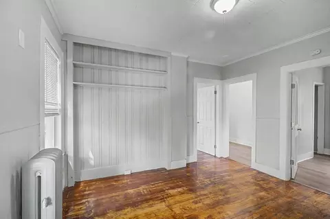 Living - 81 Adams St, Springfield, MA 01105 photo 1 of 2
