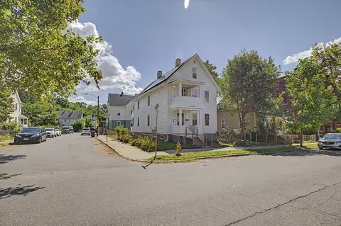 Exterior - 81 Adams St, Springfield, MA 01105 photo 4 of 4