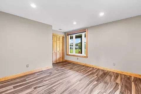 Living - 21 Cushing Ln, Acushnet, MA 02743 photo 5 of 5