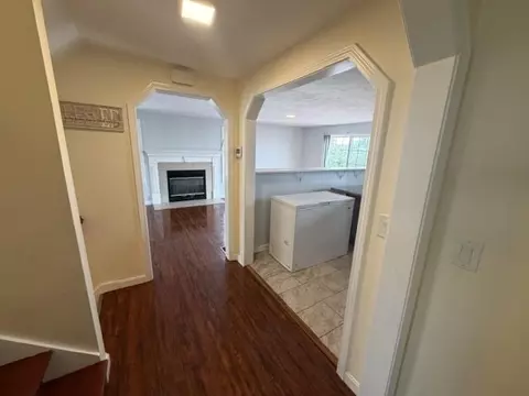 Entry Way - 4 Pearlbush Path, Worcester, MA 01607 photo 6 of 6