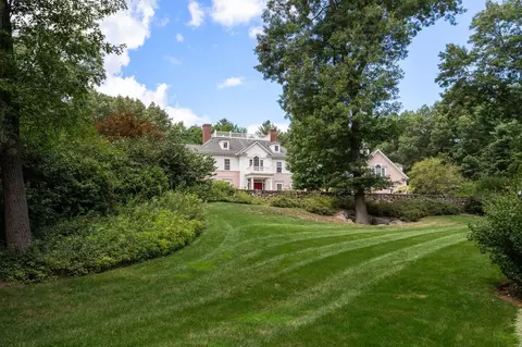 Exterior - 5 Hamlins Xing, Dover, MA 02030 photo 9 of 9