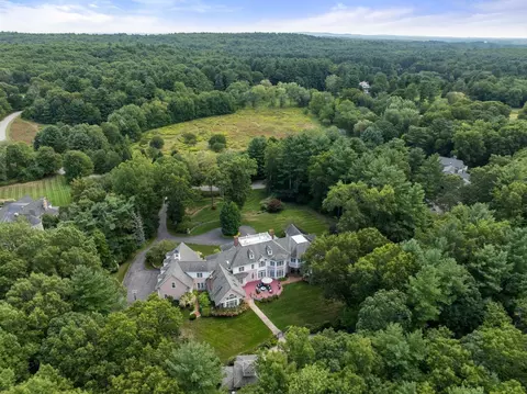View/Area - 5 Hamlins Xing, Dover, MA 02030 photo 1 of 2
