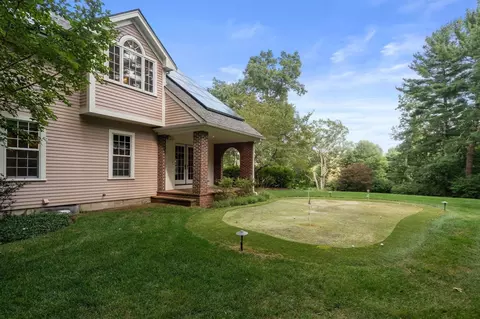 Exterior - 5 Hamlins Xing, Dover, MA 02030 photo 8 of 9
