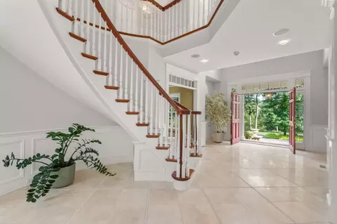 Entry Way - 5 Hamlins Xing, Dover, MA 02030 photo 1 of 4