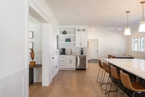 Entry Way - 5 Travis Rd, Natick, MA 01760 photo 2 of 7