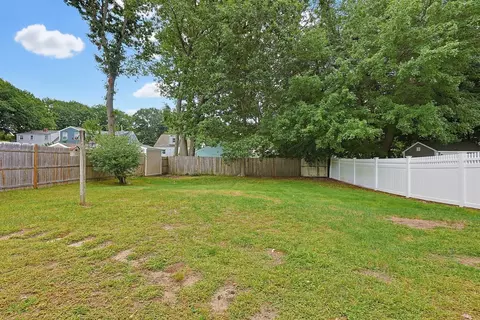 Exterior - 135 Crane St, Dedham, MA 02026 photo 6 of 6