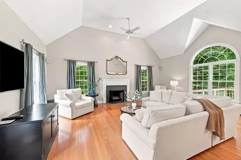 27 Juniper Rd, Upton, MA 01568 photo 19