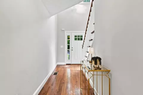 Entry Way - 3 Andy Rd, Worcester, MA 01602 photo 1 of 3