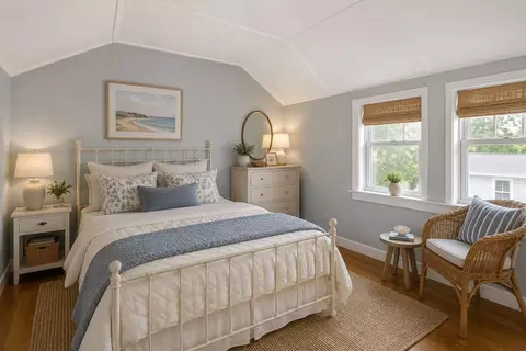 Bedroom - 15 3rd St, Wareham, MA 02571 photo 1 of 2