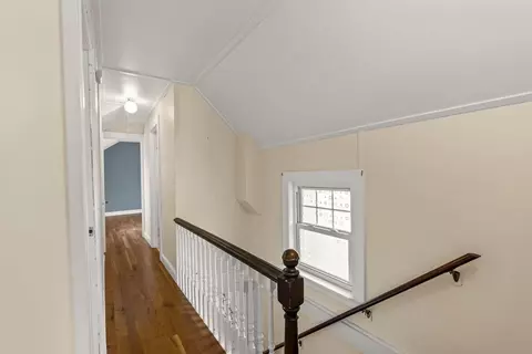 Entry Way - 15 3rd St, Wareham, MA 02571 photo 1 of 1
