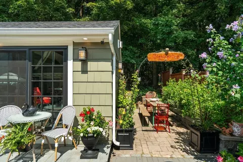 Exterior - 22 Windsor Rd, Milton, MA 02186 photo 5 of 7