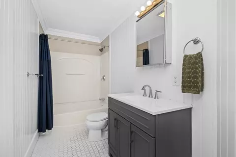 Bath - 421 E 3rd St #1, Boston, MA 02127 photo 1 of 1