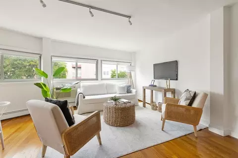 348 Franklin St #3A, Cambridge, MA 02139