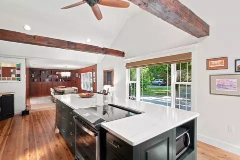 Kitchen - 44 Beech Hill Rd, Exeter, NH 03833 photo 5 of 6