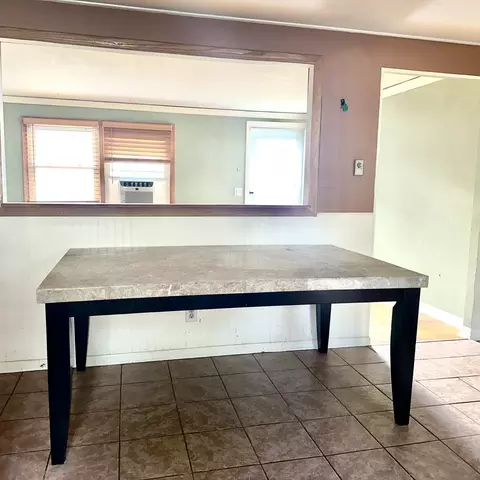 Dining - 47 Thyme Ln, Springfield, MA 01129 photo 1 of 2