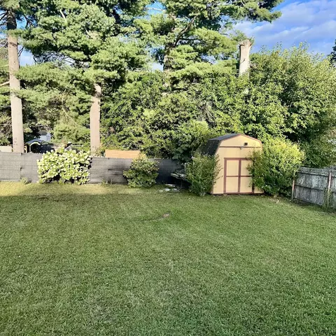 Exterior - 47 Thyme Ln, Springfield, MA 01129 photo 5 of 6