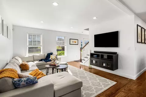 Living - 22 Overlook Dr, Danvers, MA 01923 photo 3 of 4