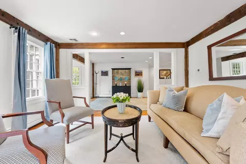 Living - 41 Longmeadow Rd, Wellesley, MA 02482 photo 1 of 4