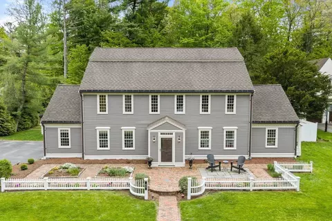 Exterior - 41 Longmeadow Rd, Wellesley, MA 02482 photo 2 of 8