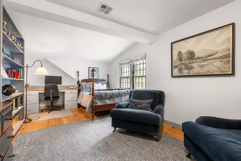 Bedroom - 41 Longmeadow Rd, Wellesley, MA 02482 photo 3 of 5