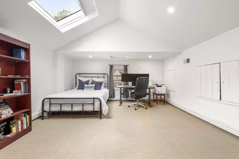Bedroom - 41 Longmeadow Rd, Wellesley, MA 02482 photo 5 of 5