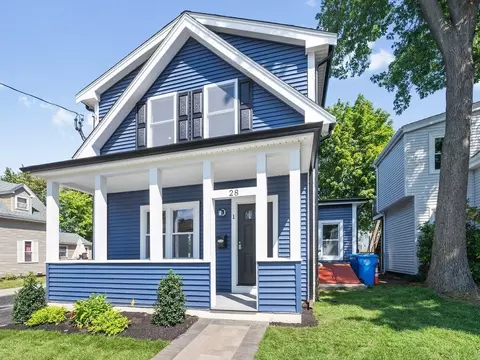 28 Ash St #1, Waltham, MA 02453