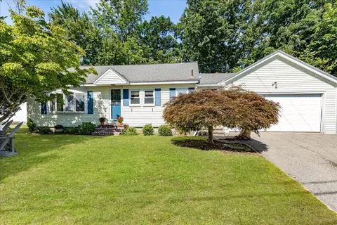 43 Crestwood Cir, Lawrence, MA 01843