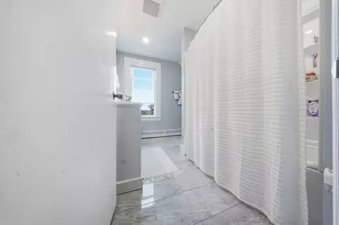 Entry Way - 26 Acacia St, Gloucester, MA 01930 photo 4 of 4