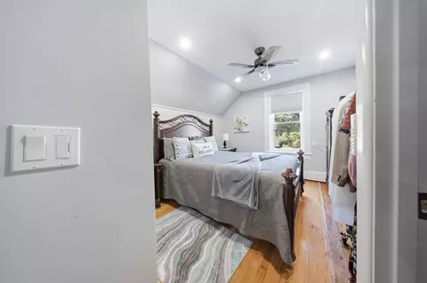 Bedroom - 26 Acacia St, Gloucester, MA 01930 photo 4 of 8