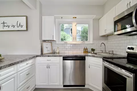 Kitchen - 25 Webber St, Springfield, MA 01108 photo 3 of 8