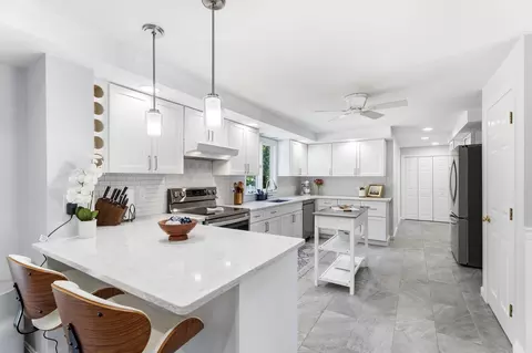 Kitchen - 14 King Philip Path, Mendon, MA 01756 photo 2 of 2