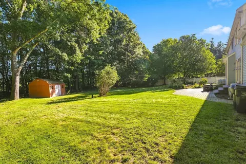 Exterior - 14 King Philip Path, Mendon, MA 01756 photo 6 of 6