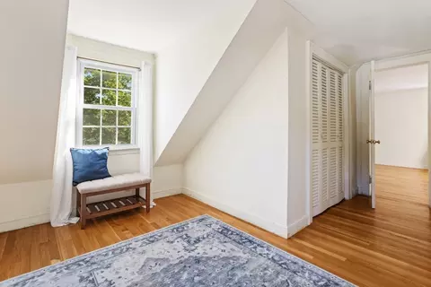 Entry Way - 4 Stanton Rd, Stoneham, MA 02180 photo 1 of 2