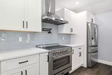 Kitchen - 23 Joseph Rd, Framingham, MA 01701 photo 5 of 9