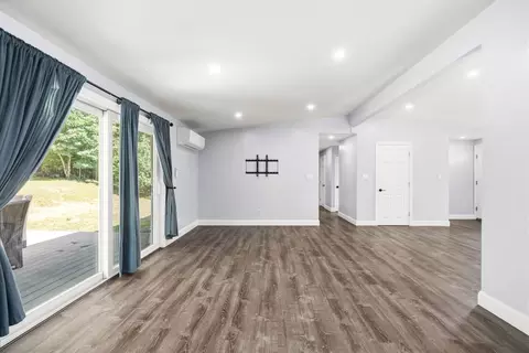 Living - 23 Joseph Rd, Framingham, MA 01701 photo 9 of 10
