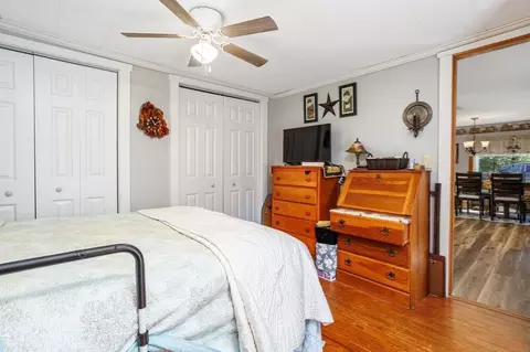 Bedroom - 419 Harvard Ave, Athol, MA 01331 photo 4 of 6
