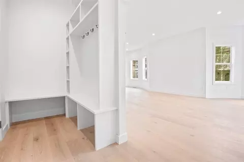 Entry Way - 197 Vine St, Everett, MA 02149 photo 1 of 2