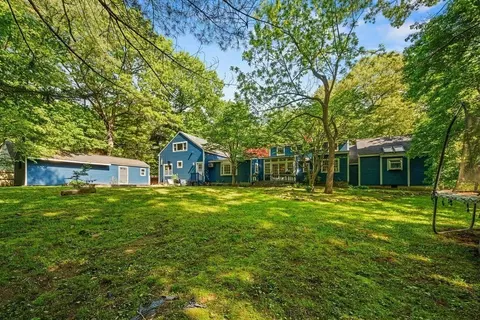Exterior - 49 Ashcroft Rd, Sharon, MA 02067 photo 6 of 10