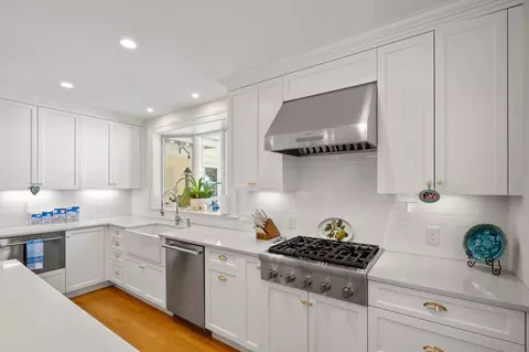 Kitchen - 47 Bemis Rd, Dedham, MA 02026 photo 4 of 4