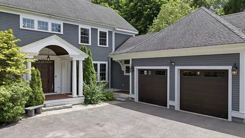 440 Concord Rd, Bedford, MA 01730