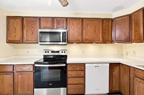 Kitchen - 29 Chilmark St # -A, Worcester, MA 01604 photo 4 of 5