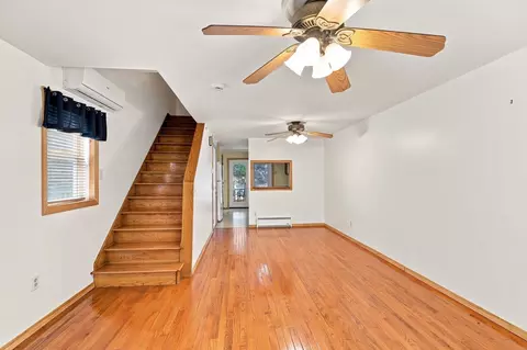 Living - 29 Chilmark St # -A, Worcester, MA 01604 photo 1 of 3