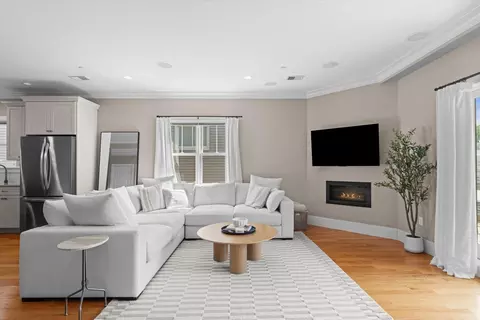 Living - 861 E 2nd St #3, Boston, MA 02127 photo 1 of 2