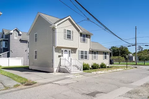 Exterior - 5 Wright St #B, Lowell, MA 01854 photo 2 of 4